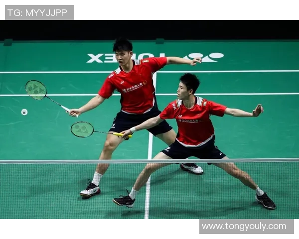 重庆羽毛球队与杭州羽毛球队赛后复盘分析力量对比与战术探讨 重庆羽毛球队与杭州羽毛球队赛后复盘分析力量对比与战术探讨