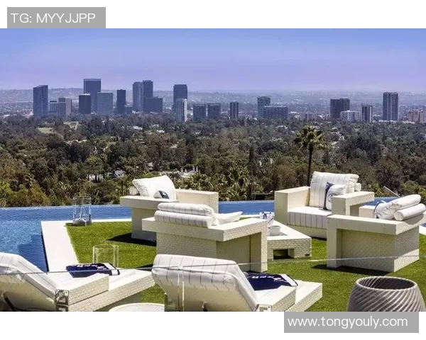 走进足球明星的奢华豪宅揭秘他们的生活与品味之旅